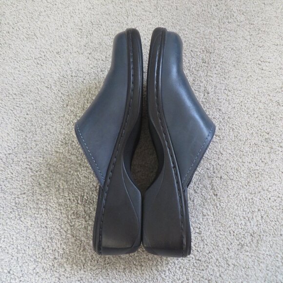 Clarks womens mules/shoes size 7 green leather Velcro #35724 MADE IN BRAZIL - Picture 7 of 12